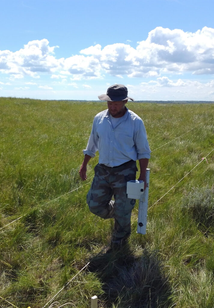 Magnetic gradiometer survey of a Native American burial site